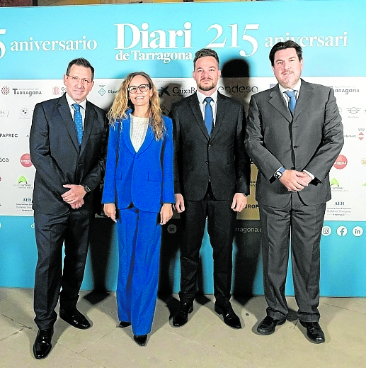 Sandra Llobert, Felipe Campos Consejero delegado de AGBAR, Carlos Amil y Santiago Batchilleria.